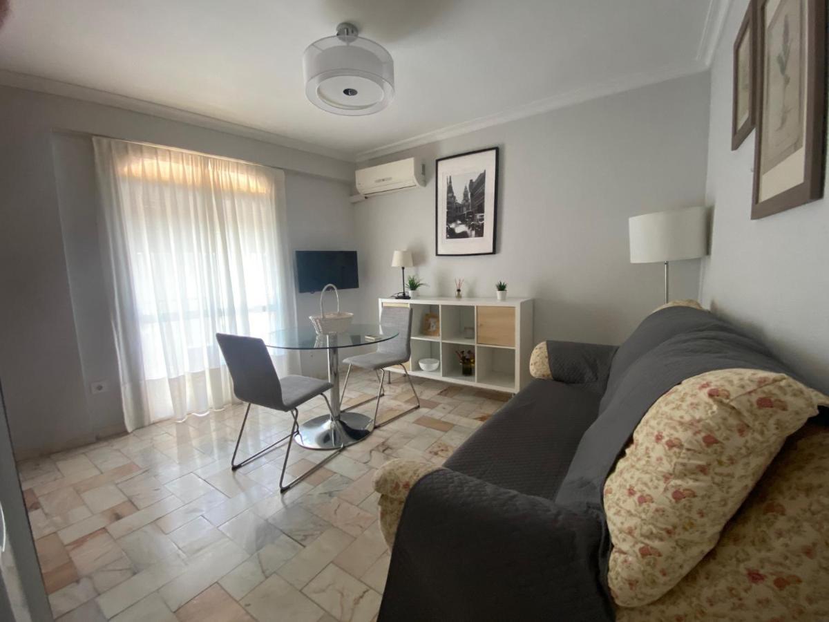Acogedor Apartamento Placentines Seville Ngoại thất bức ảnh
